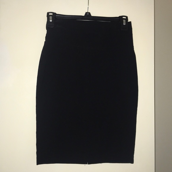 Classic black pencil skirt - Picture 1 of 4